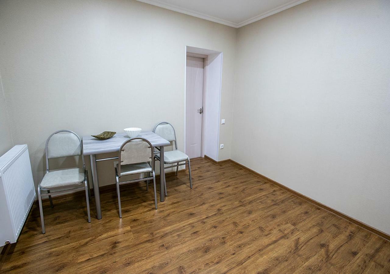 Dada - Cozy Apartment In The Center Of Тбилиси Екстериор снимка
